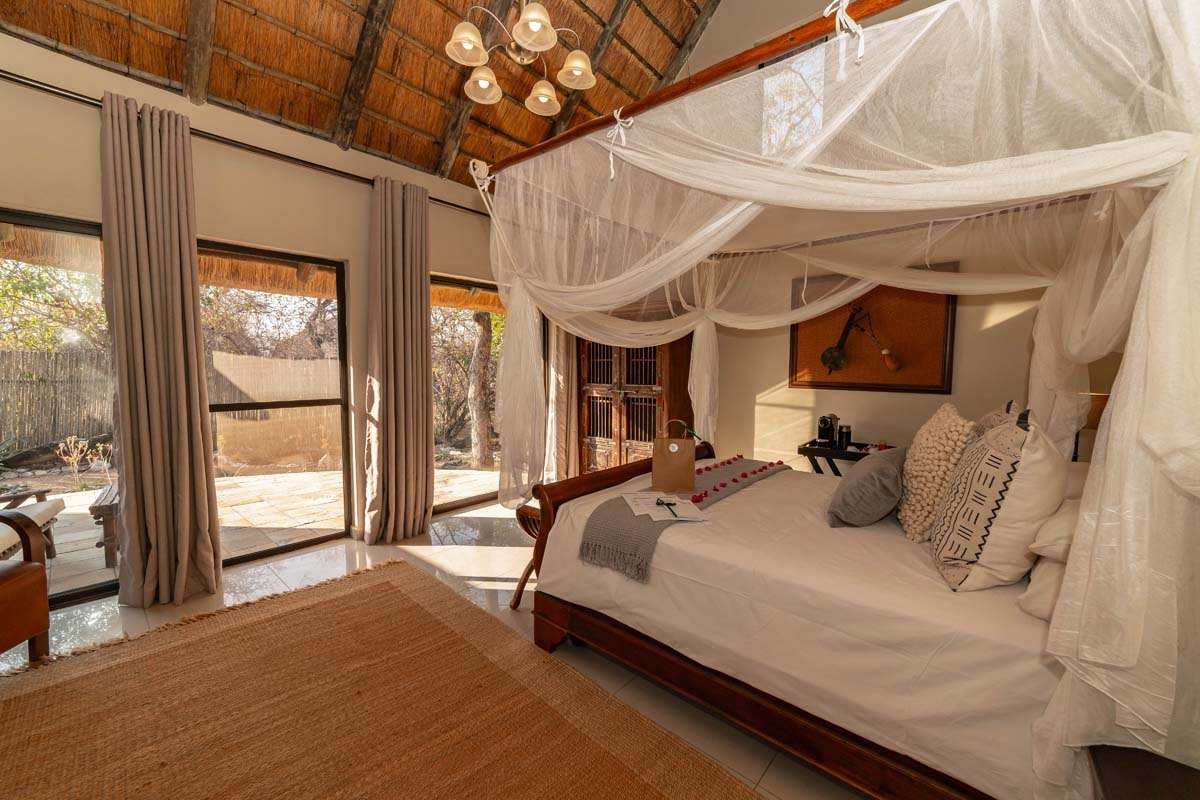 Tomo Safari Lodge Bedroom