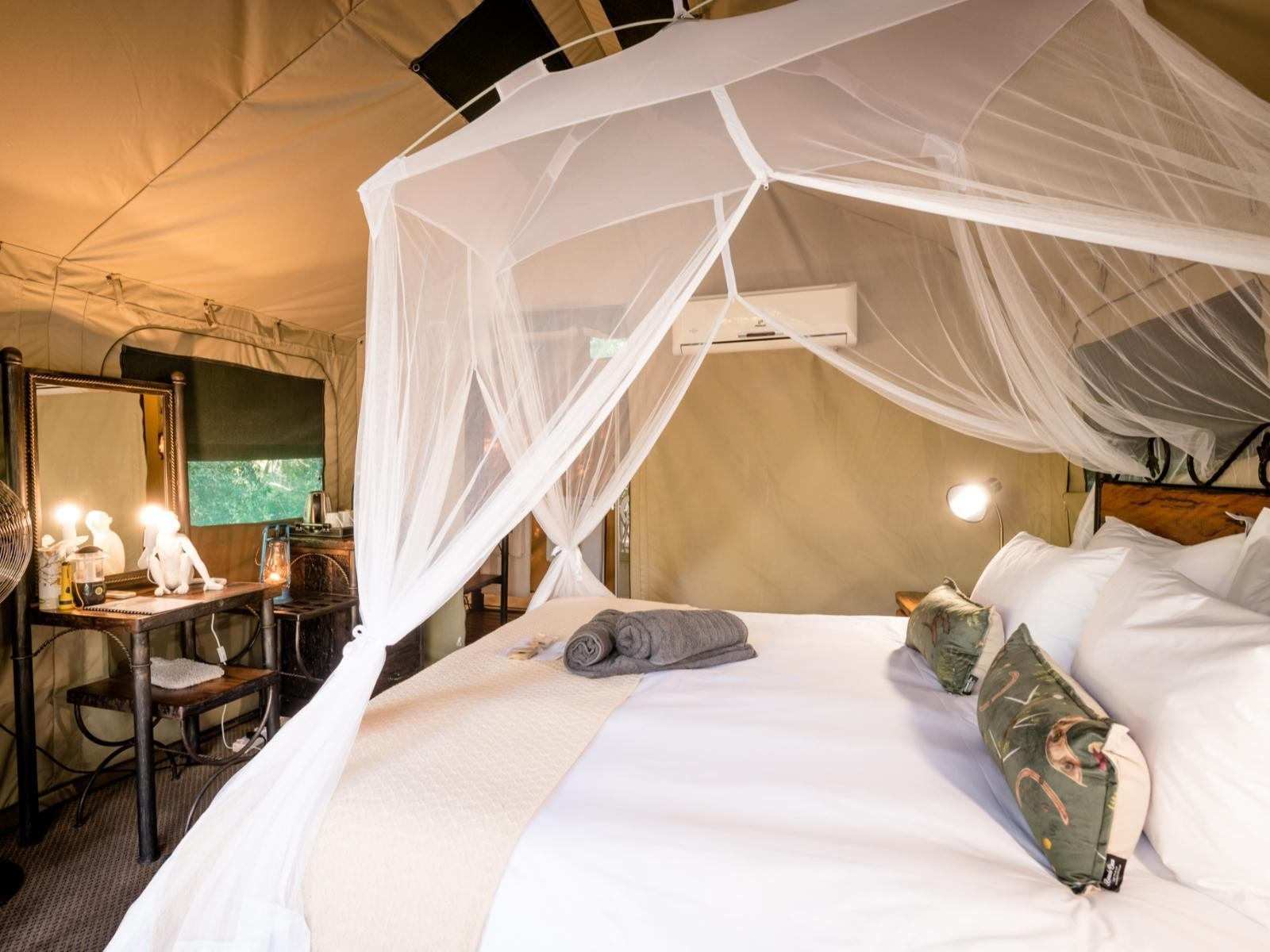 Umkumbe Bush Lodge Bedroom